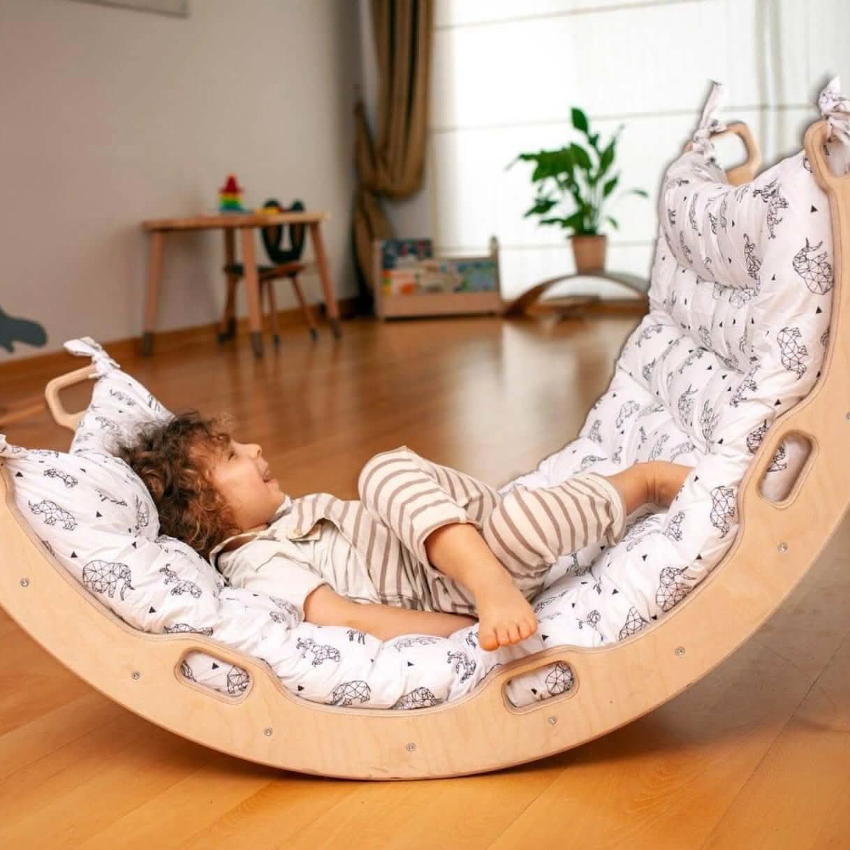 Climbing Arch / Rocker with Origami Pattern Pillow-0